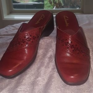 Clark dark red leather clog shoe size 6.5 M